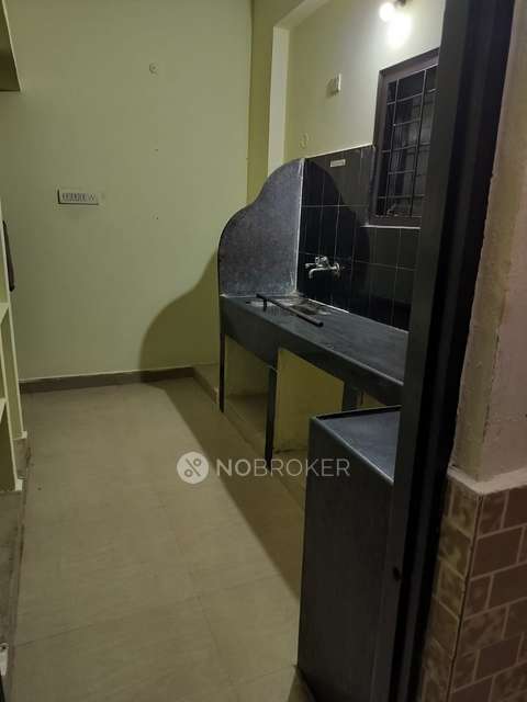 2 BHK Flat In Swapna  Vijayasankar Sadan, Kukatpally for Rent  In Swapna Vijayashankar Sadan-viveknagar Kukatpally Hyderabad