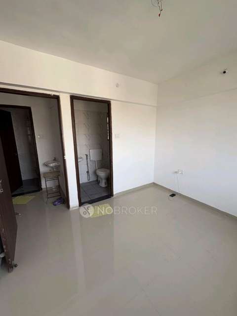 2 BHK Flat In Gkg Kingsway for Rent  In Ghorpadi