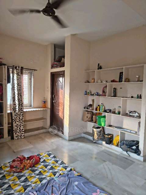 Single Room for Male In 1 BHK  In Gachibowli