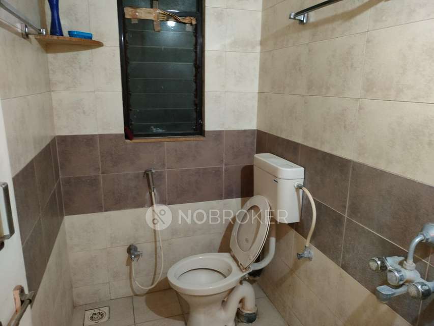 2 BHK Flat In Shree Venkatesh Marvilla Apartment, Hadapsar For Sale  In Hadapsar