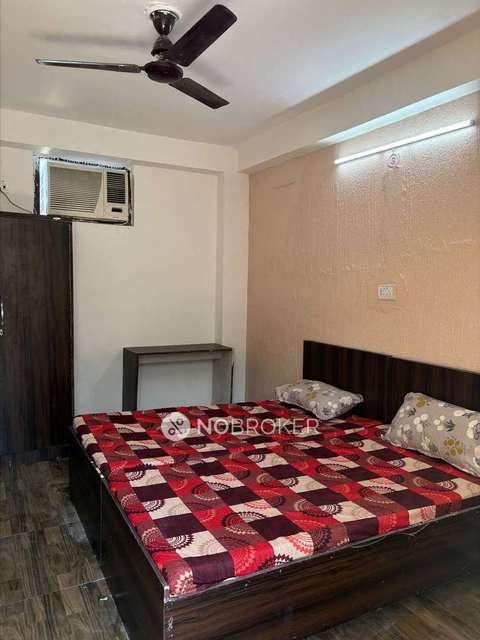 PG for Boys in Sector 104