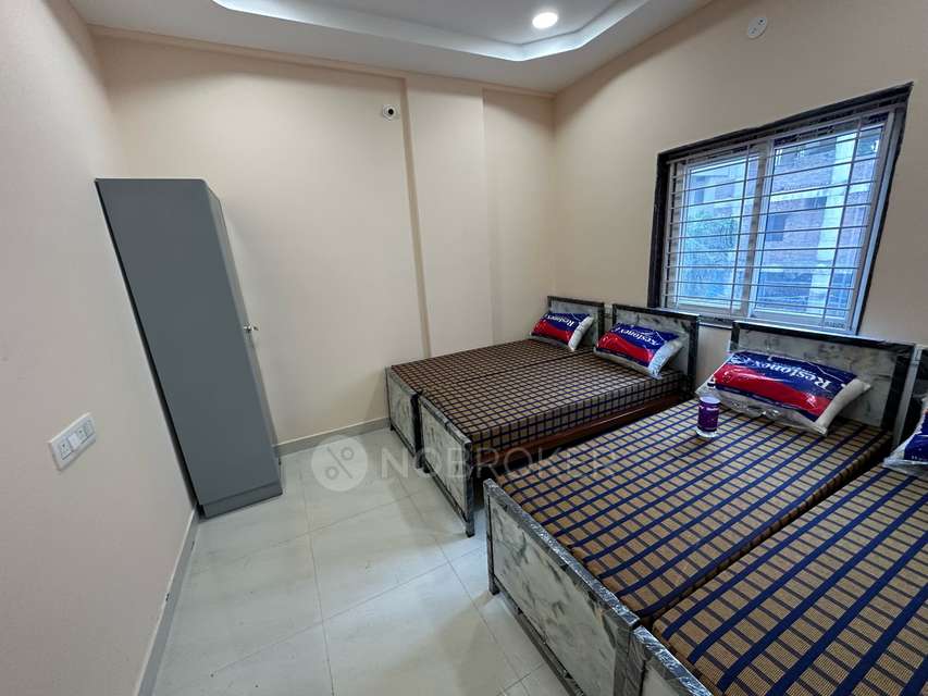 PG for Girls in Signal