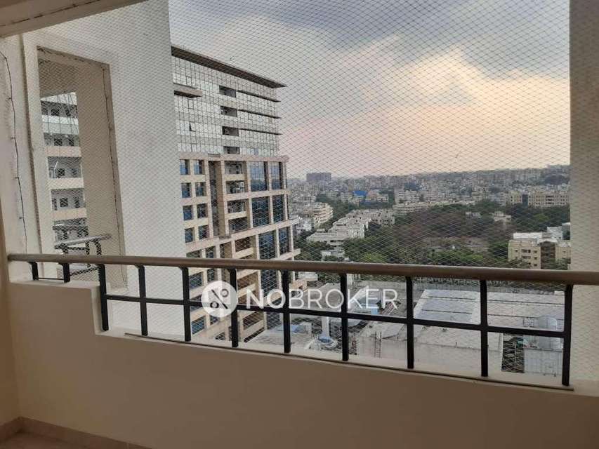3 BHK Flat In Manjeera Trinity For Sale  In Jntu