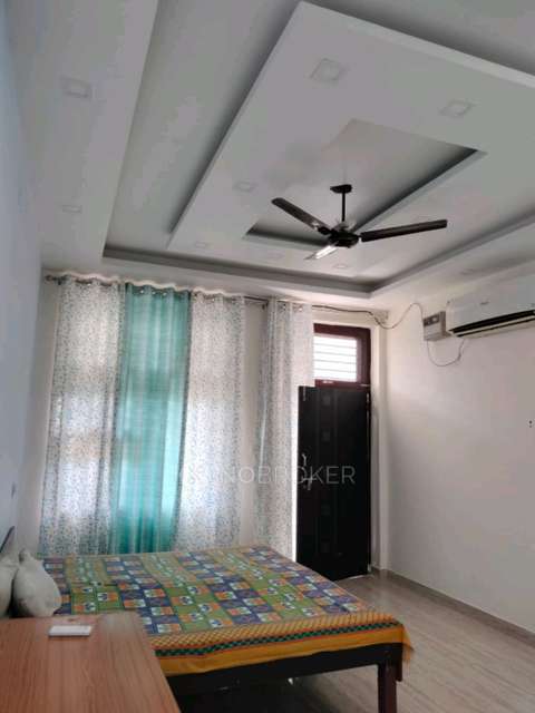 Commercial Property in Sector 21 Pocket E Park, Gurgaon for Rent 