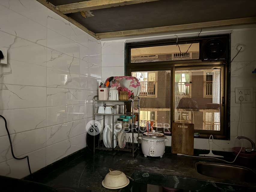 Single Room for Female In 1 RK  In Friendship Chs Andheri In Andheri West