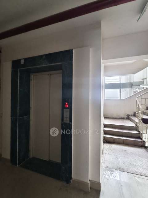 Shared Room for Male In 1 RK In Signature Global Millennia 2 In Sector 37d