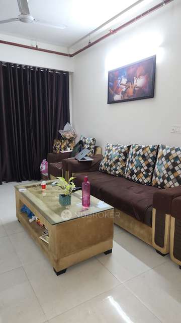 Single Room for Female In 1 RK  In Signature Global Millennia 2 In Sector 37d