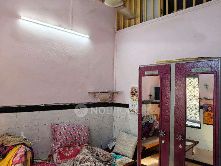 1 RK Flat In Mukund Nagar Chs Dharavi For Sale  In Dharavi