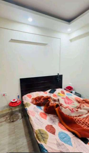 1 RK Flat In Emaar Palm Gardens for Rent  In Sector 83