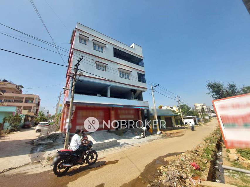 2 BHK Flat In Sri Sai Kutira For Sale  In  Vishveshwaraya Nagar,