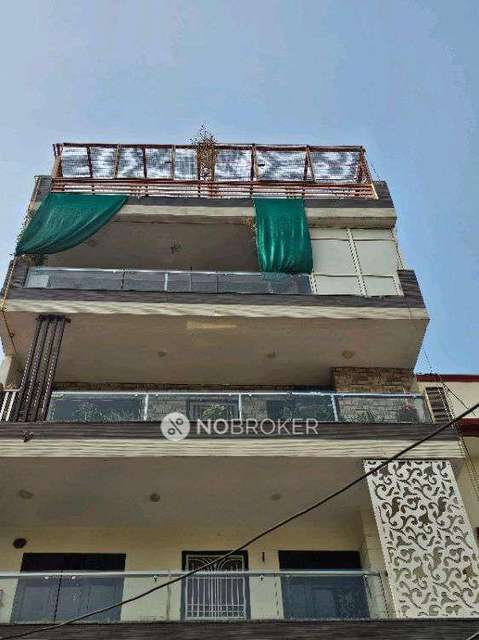 4+ BHK House For Sale  In Sector 37