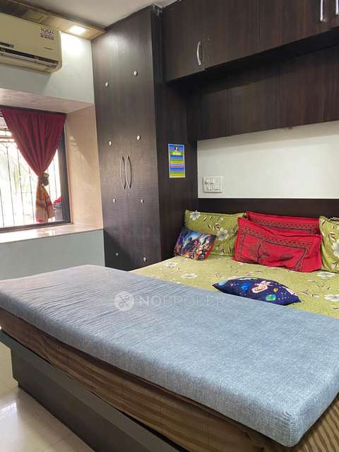 1 BHK Flat In Dheeraj Godavari Apartments For Sale  In Malad West