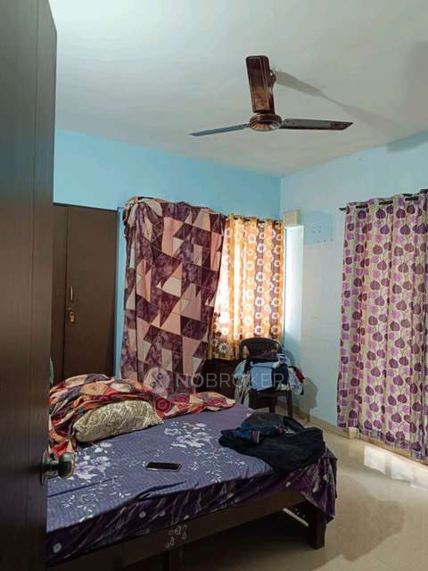 Single Room for Male In 2 BHK  In Mantra Majestica Apartment In  Hadapsar, Pune