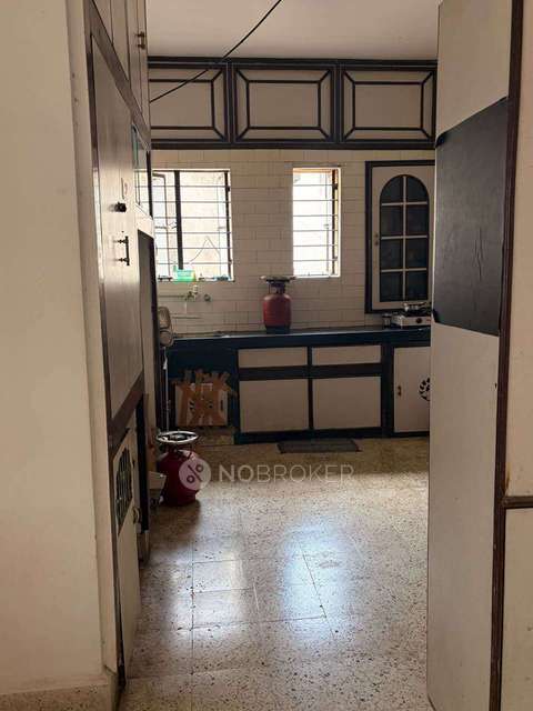 Shared Room for Female In 1 BHK  In Sadashiv Peth