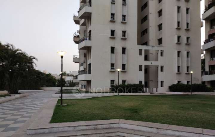 2 BHK Flat In Magarpatta City Roystonea, Maharashtra for Rent  In Maharashtra