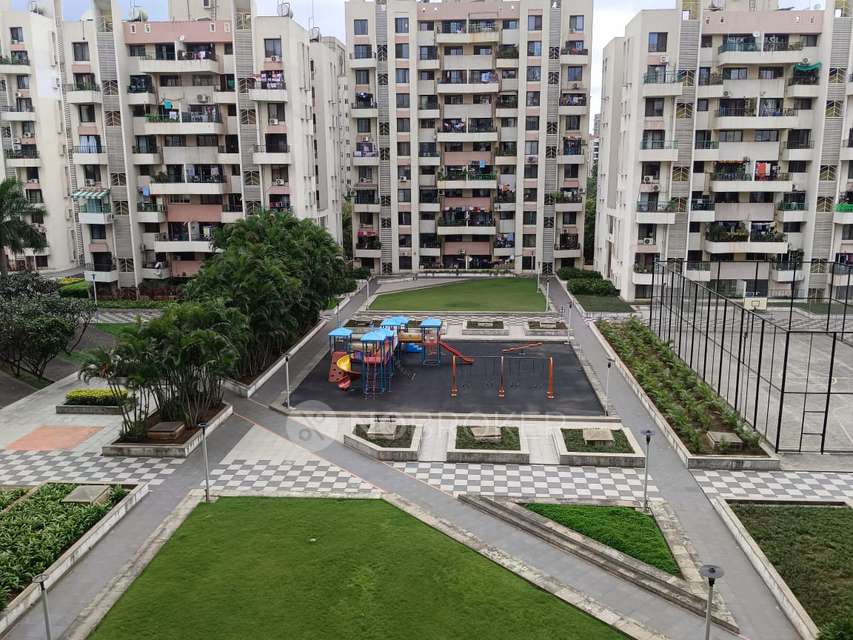 2 BHK Flat In Magarpatta City Roystonea, Maharashtra for Rent  In Maharashtra
