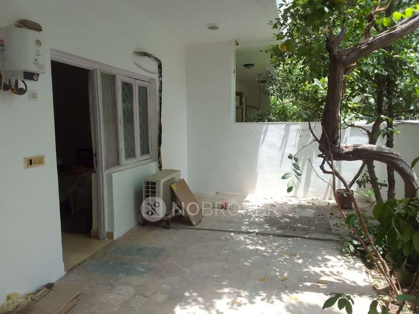 2 BHK House for Rent  In Sector 30