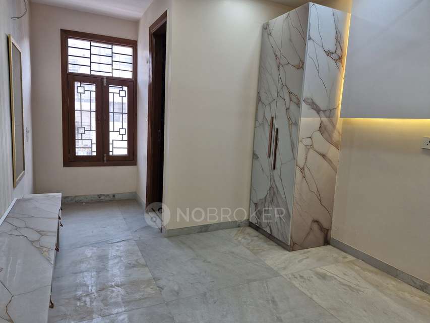 3 BHK Flat In Standalone Building  For Sale  In Meenakshi Garden