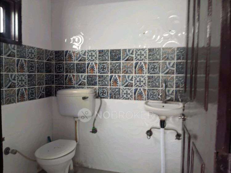 2 BHK Flat For Sale  In Khirki Extension