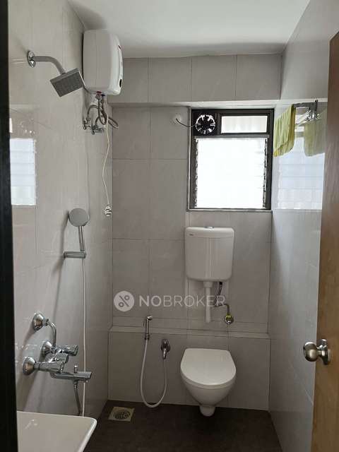 2 BHK Flat In Atmiya Centria For Sale  In Santacruz East