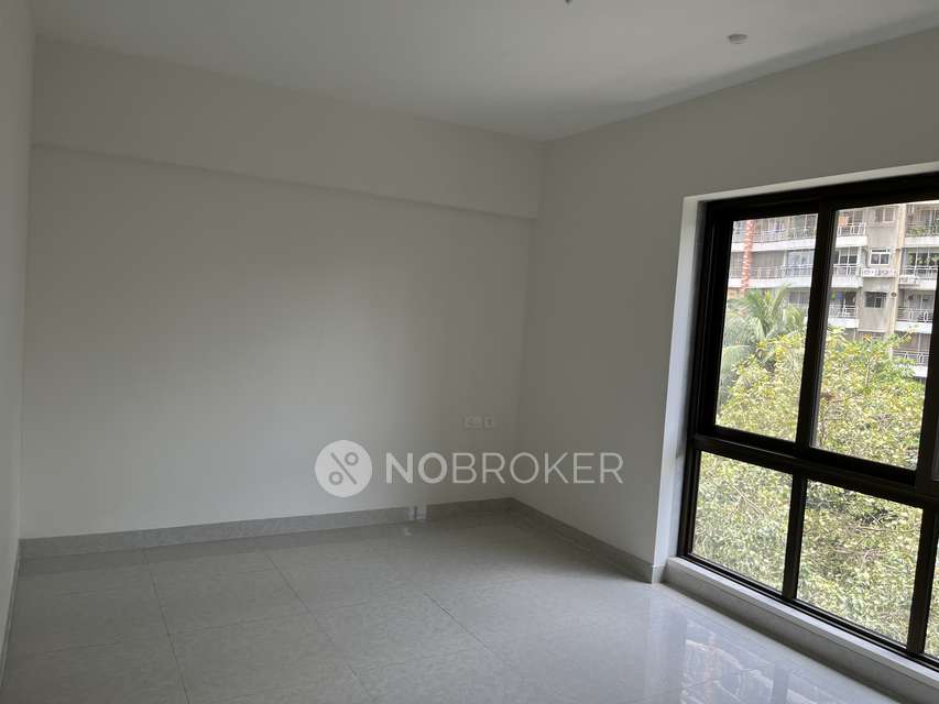 2 BHK Flat In Atmiya Centria For Sale  In Santacruz East