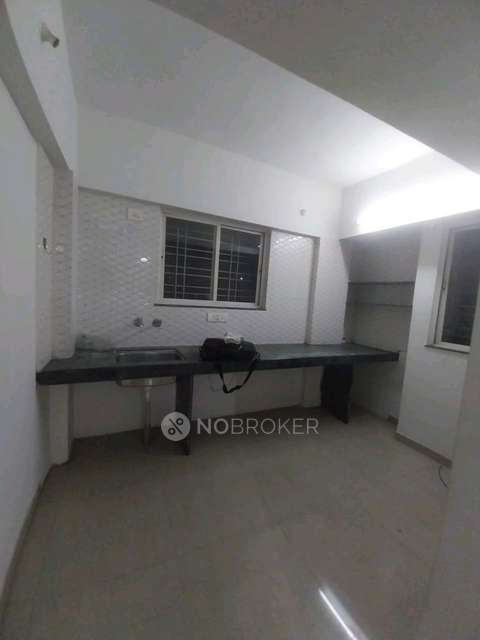 Shared Room for Female In 1 BHK  In .. In Hadapsar