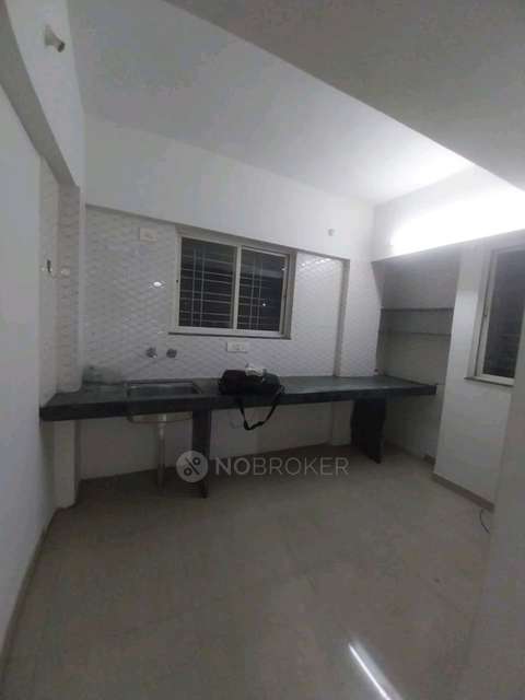 Shared Room for Female In 1 BHK  In .. In Hadapsar