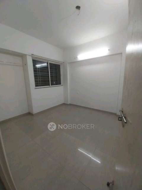 Shared Room for Female In 1 BHK  In .. In Hadapsar