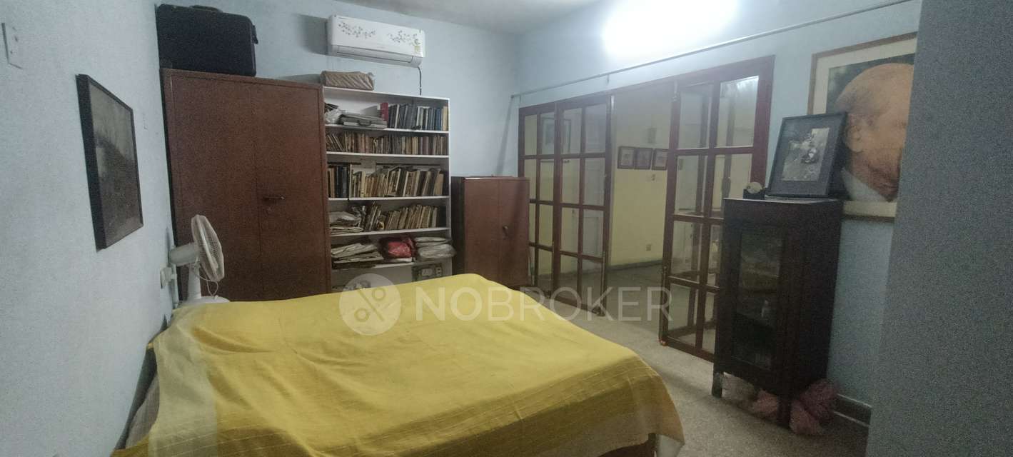 PG for Girls in Sarita Vihar