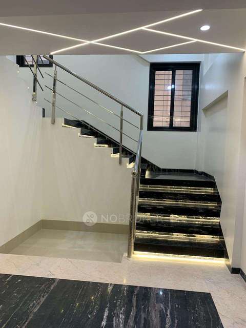4+ BHK House for Rent  In Sb Patil College Road