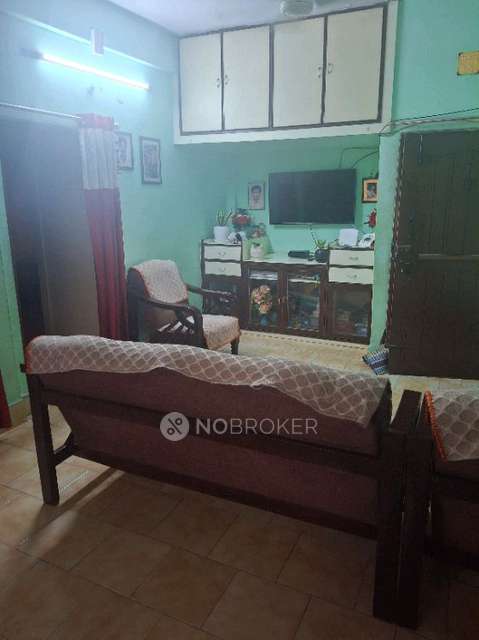 2 BHK Flat In Bharani Complex For Sale  In Begumpet