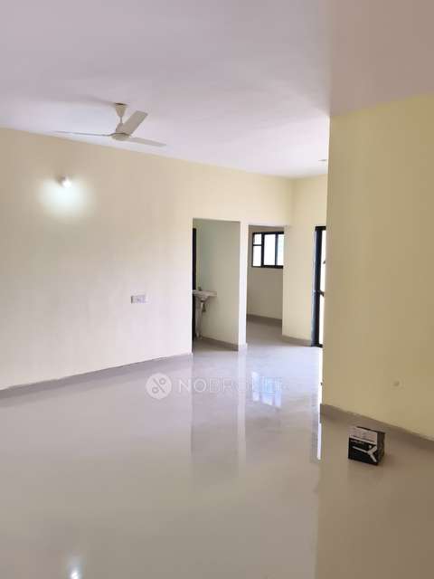 2 BHK Flat In Aadesh Heights  for Rent  In Manjari Gopal Patti 