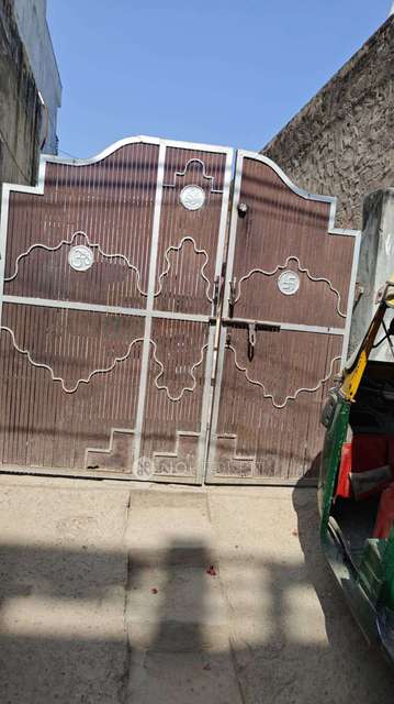 2 BHK House for Rent  In Sector 52