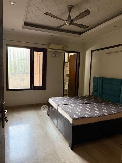 2 BHK Villa In Rwa Sector 122 for Rent  In Sector 122