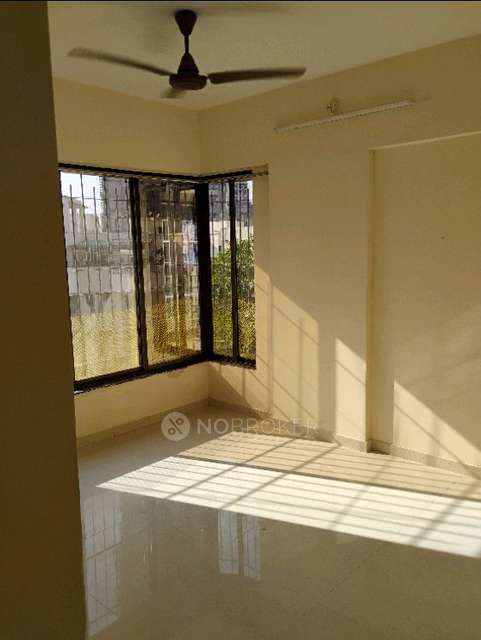 2 BHK Flat In Ch Medha Chsl for Rent  In Kandivali West