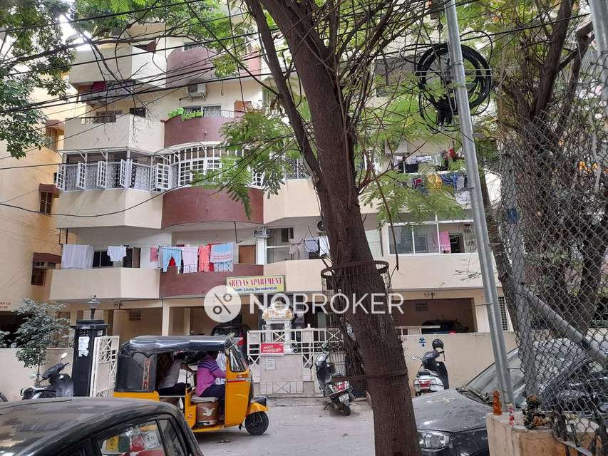 3 BHK Flat In Sreyas Apartment For Sale  In Begumpet