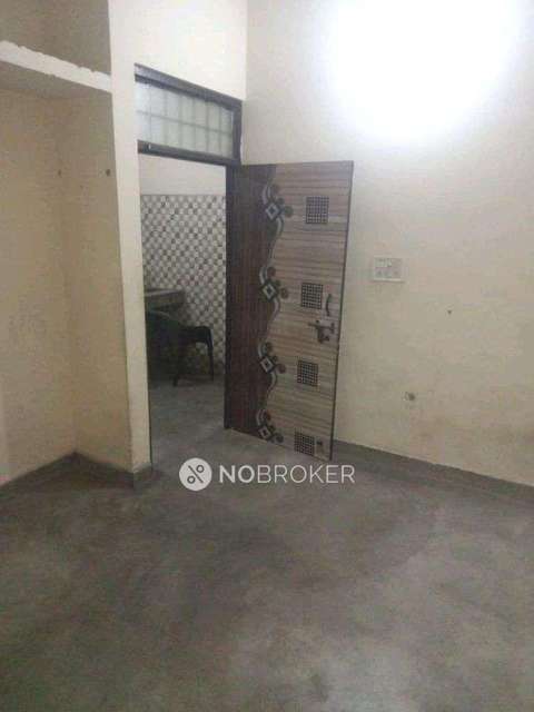4+ BHK Flat For Sale  In Rohini