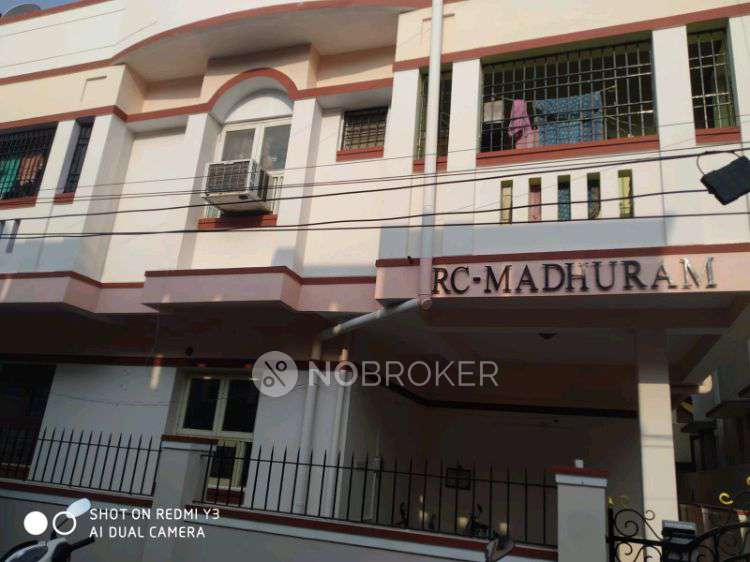 2 BHK Flat In Sangamithra Flat, Peravallur for Rent  In Queen Hall Ac Mandapam
