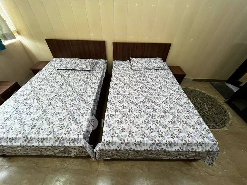 PG for Girls in Arun Vihar, Sector 37