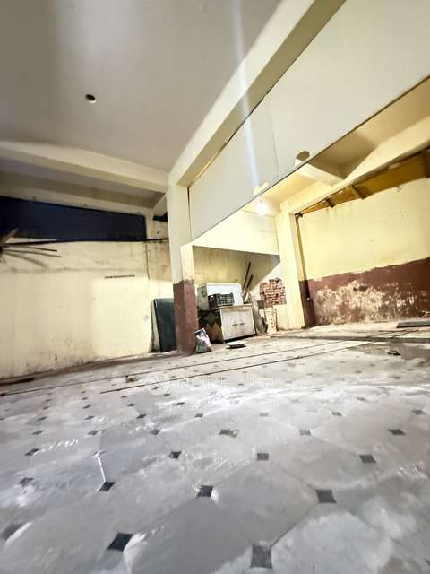 Godown/Warehouse in Masjid-e-taqwa Ahle Hadees, Hyderabad for Rent 