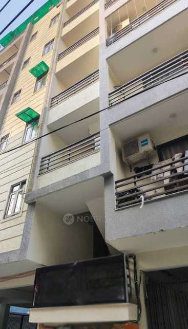 2 BHK Flat In Shree Ji Apartment for Rent  In Chattarpur