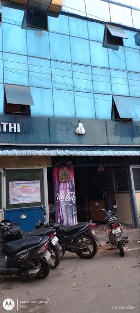 4+ BHK Flat For Sale  In Tnhb Colony, Velachery