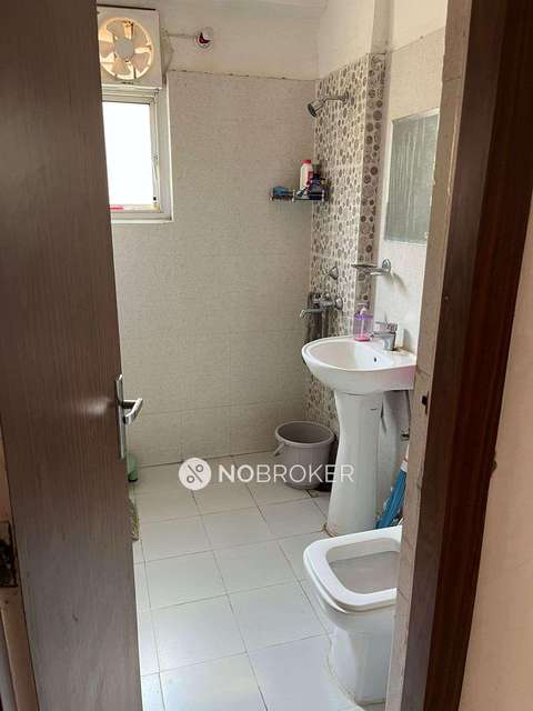 3 BHK Flat In Nirala Aspire For Sale  In Panchsheel Green