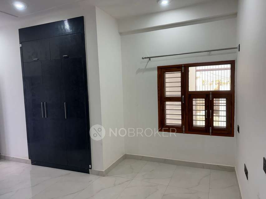 1 RK House for Rent  In Sector Mu 1