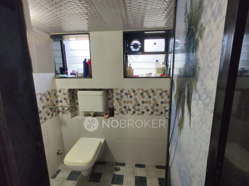 1 RK Flat In Shri Ishwati Prasad Kalachowki For Sale  In Kalachowki