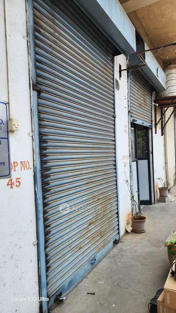 Shop in Chinchwad, Pune for sale 