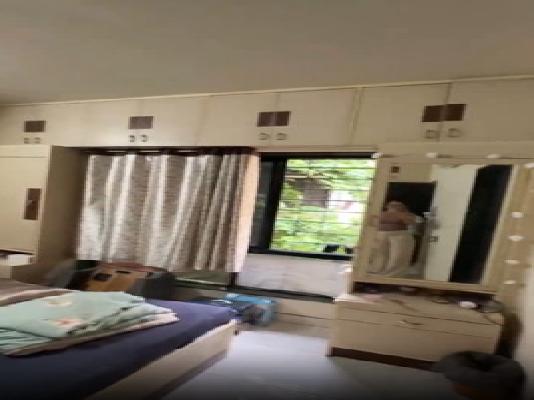 Single Room for Female In 3 BHK  In Saparman  In Erandwane