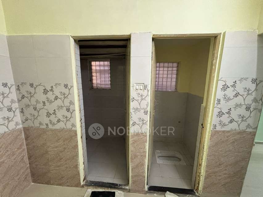1 BHK Flat In Rukhsar Heights for Rent  In Budhwar Peth
