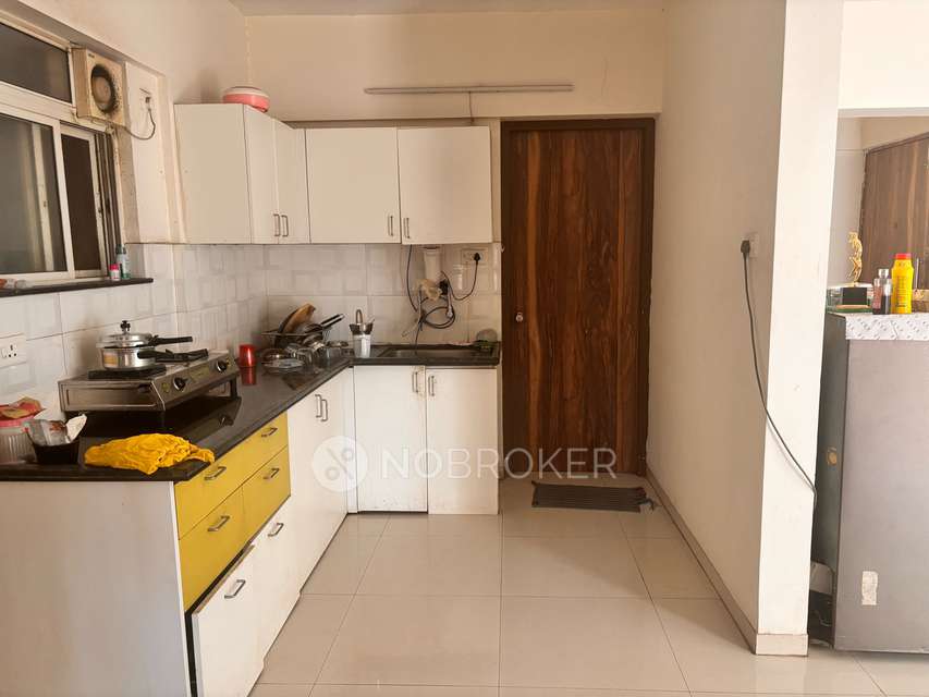 Shared Room for Female In 2 BHK  In Omega Paradise Phase 2 L Wing In Wakad