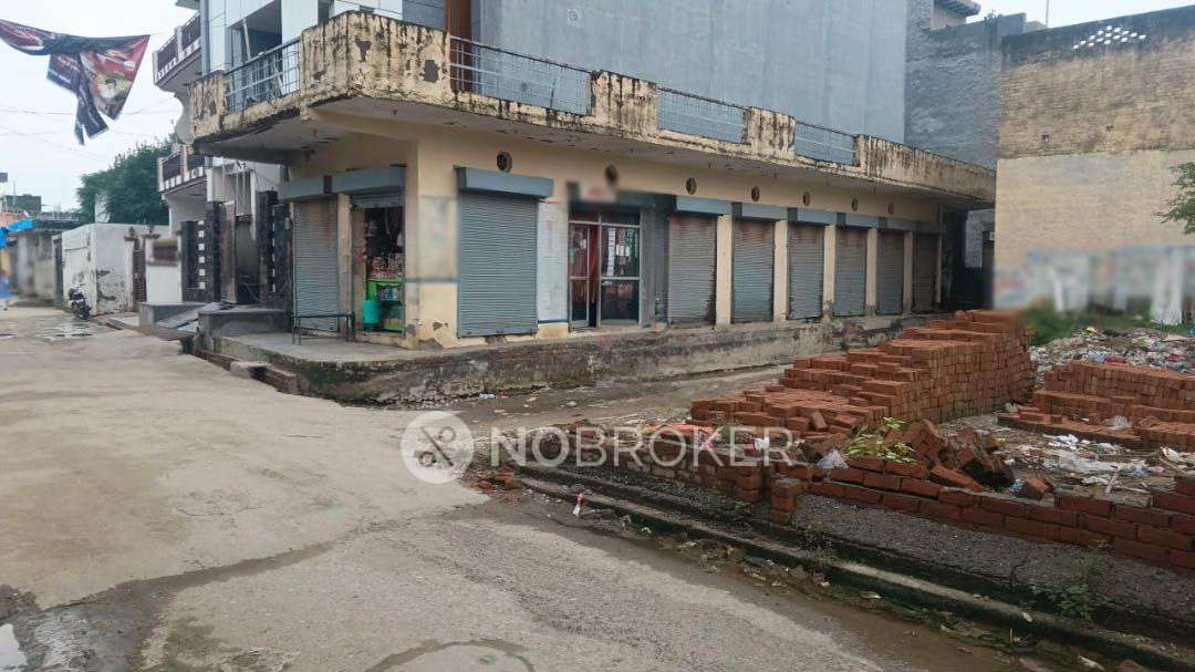 Godown/Warehouse in Sector 4, Greater Noida for Rent 